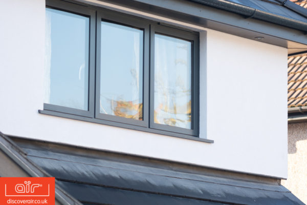 Contemporary-air-MOD-Flush-aluminium-windows-on-front-of-house