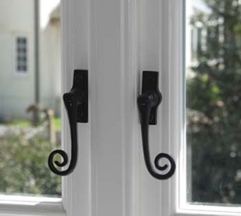 Timber hardware shaws