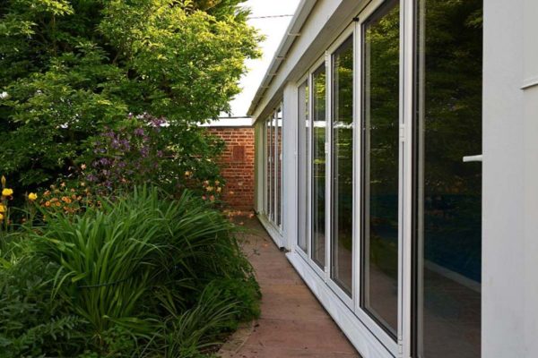 Diamond Glass & Windows aluminium bi folding doors crawley Diamond Glass & Windows aluminium bi folding doors crawley
