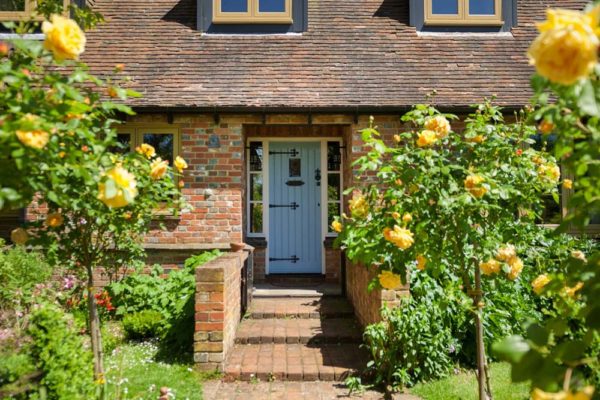 R9 windows country home blue door1